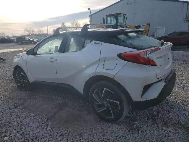 2022 Toyota C-HR XLE