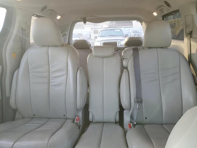 2011 Toyota Sienna XLE