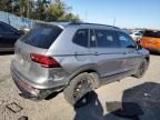 2022 Volkswagen Tiguan SE R-LINE Black