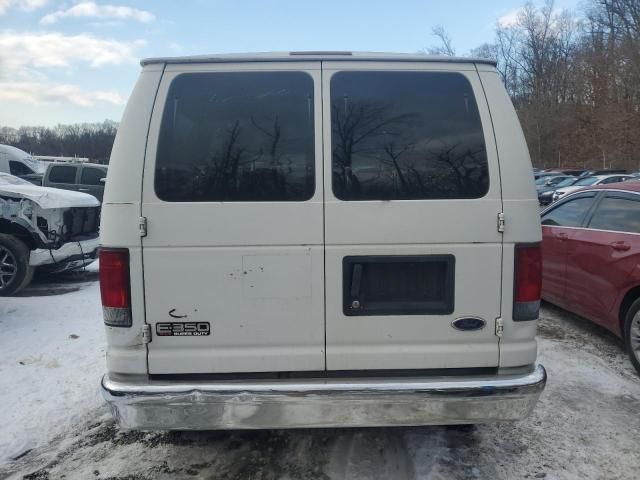 2005 Ford Econoline E350 Super Duty Wagon