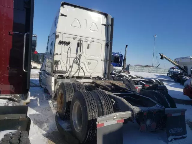 2023 Freightliner Cascadia 126