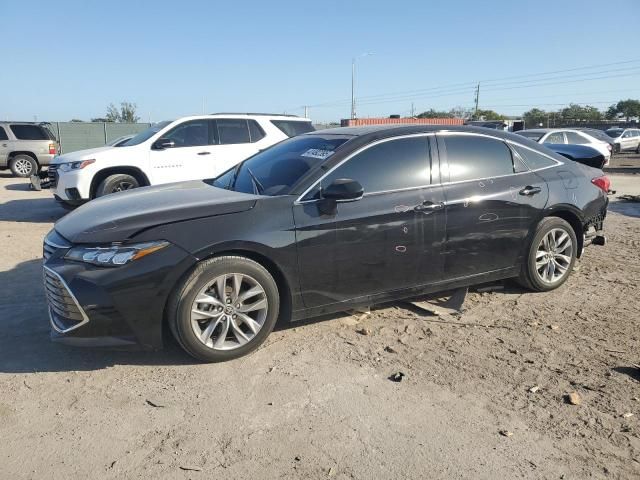 2022 Toyota Avalon XLE