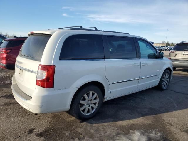 2012 Chrysler Town & Country Touring L