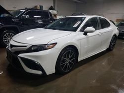 Salvage cars for sale from Copart Elgin, IL: 2022 Toyota Camry SE