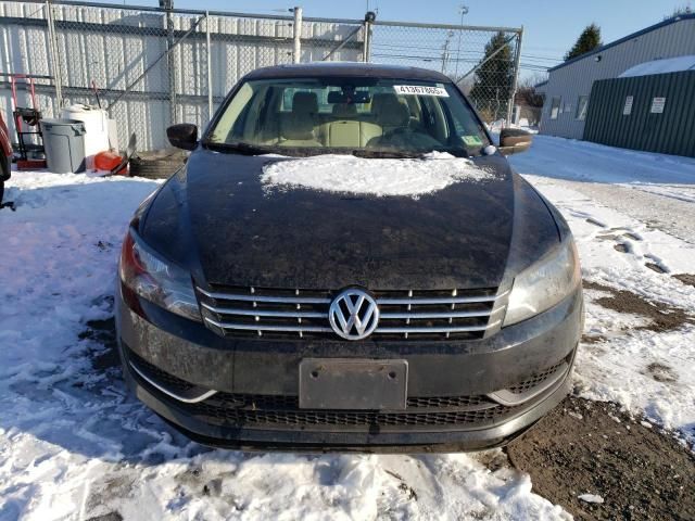 2014 Volkswagen Passat SE