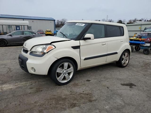 2010 KIA Soul +