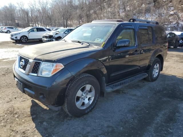 2005 Nissan Pathfinder LE