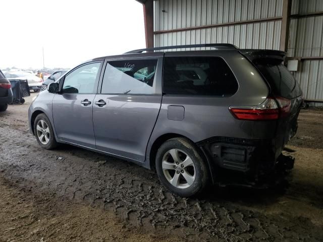 2015 Toyota Sienna LE