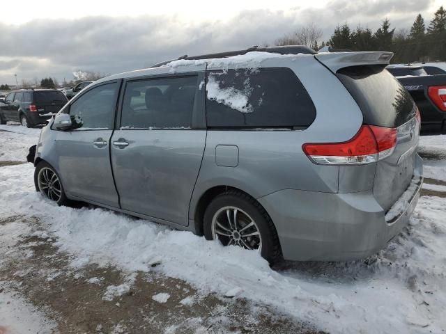 2013 Toyota Sienna XLE