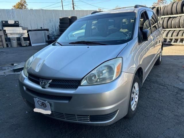 2005 Toyota Sienna CE