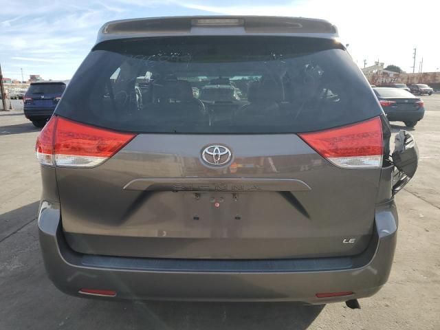 2014 Toyota Sienna LE