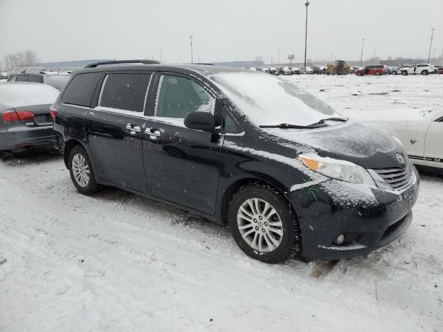 2015 Toyota Sienna XLE