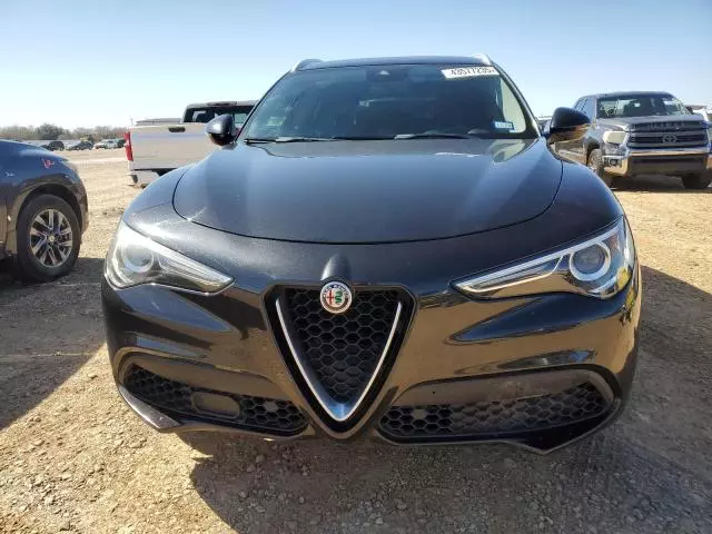 2018 Alfa Romeo Stelvio TI