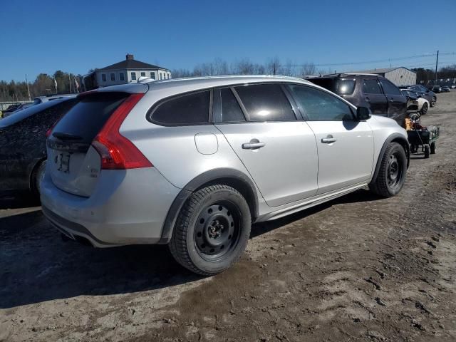 2016 Volvo V60 Cross Country Premier