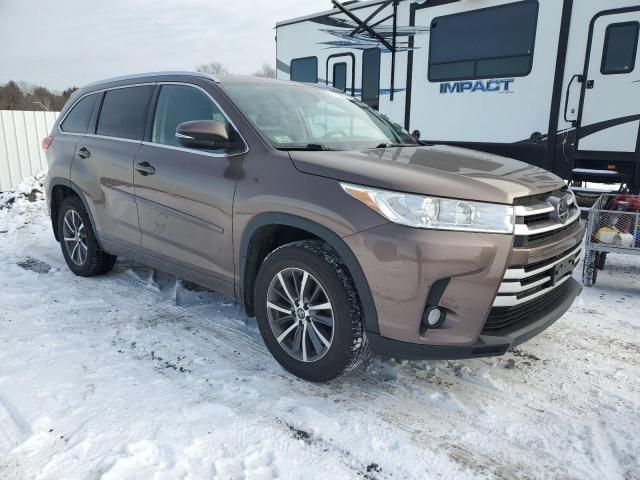 2018 Toyota Highlander SE