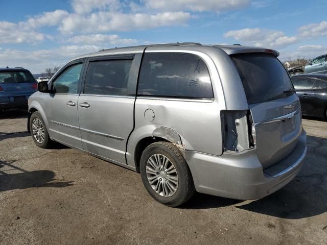 2014 Chrysler Town & Country Touring L