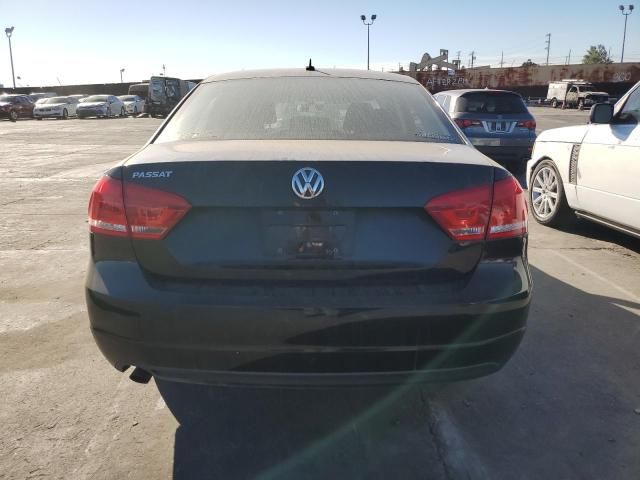 2013 Volkswagen Passat S