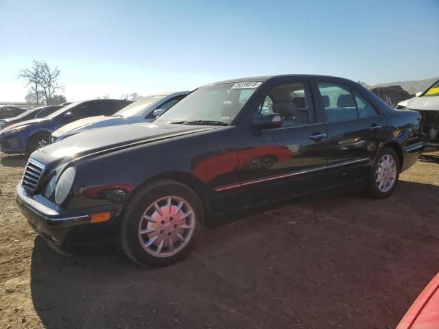 2001 Mercedes-Benz E 320