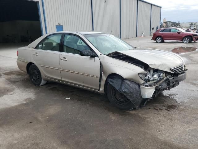 2005 Toyota Camry LE