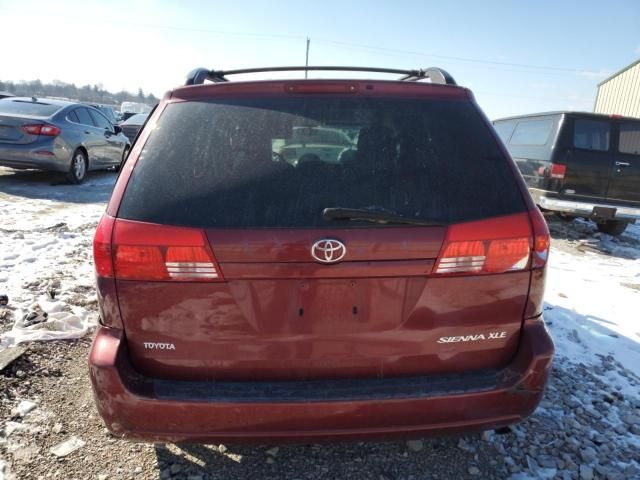 2004 Toyota Sienna XLE