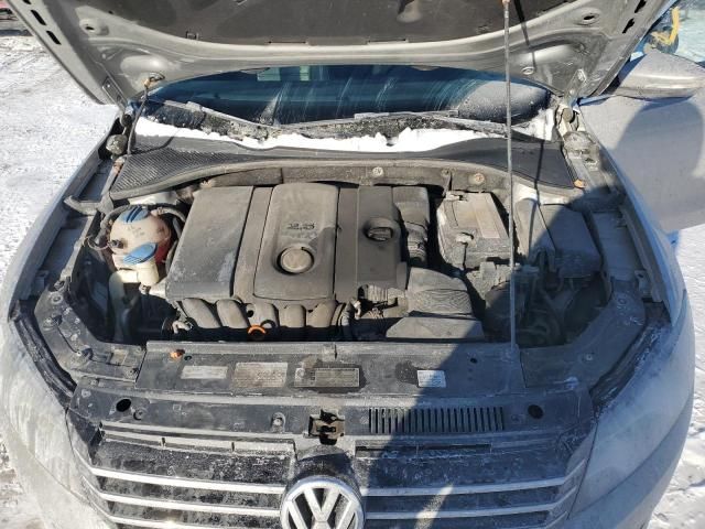 2012 Volkswagen Passat SE