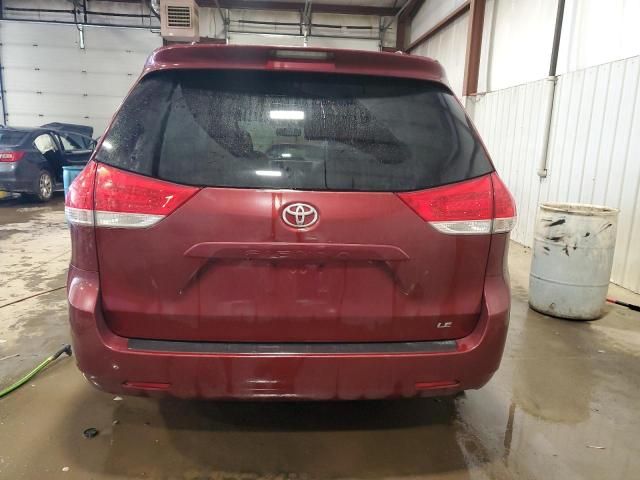 2013 Toyota Sienna LE