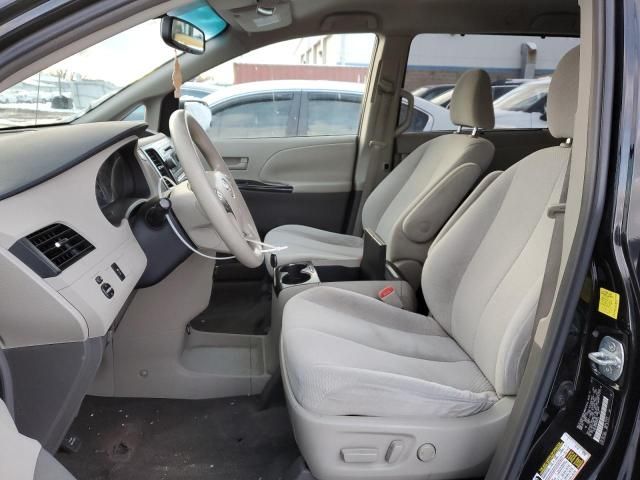 2011 Toyota Sienna LE