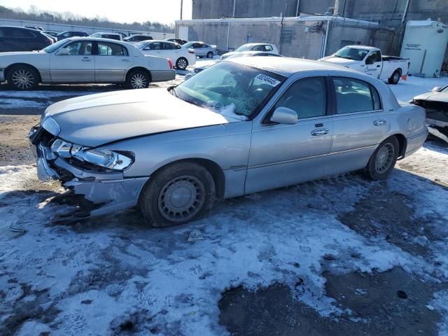 2000 Lincoln Town Car Executive