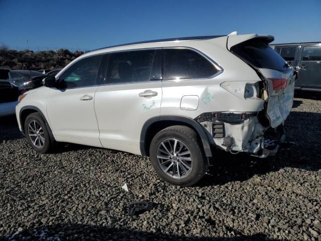 2017 Toyota Highlander SE