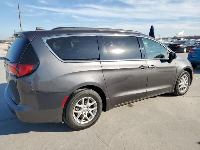 2020 Chrysler Voyager LXI