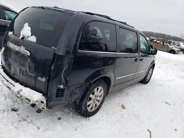 2009 Chrysler Town & Country Touring