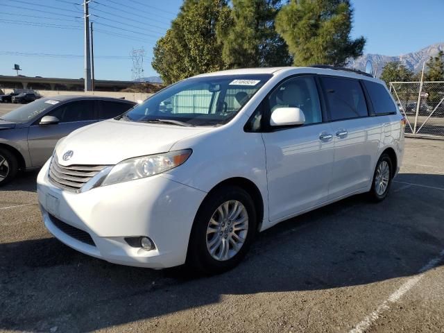 2012 Toyota Sienna XLE