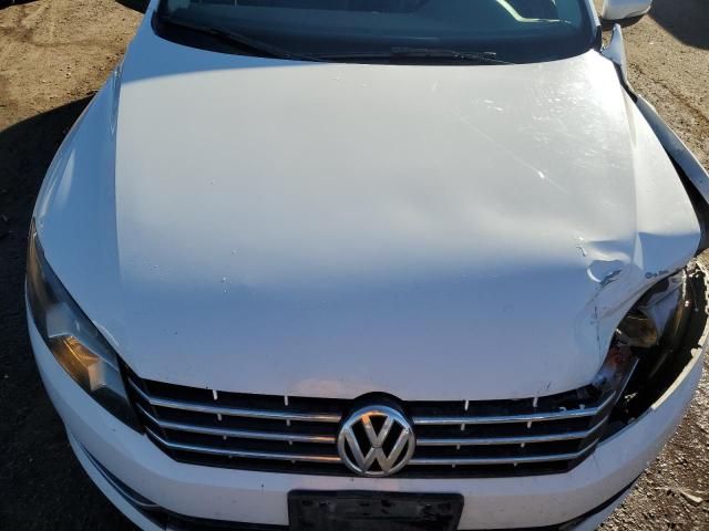 2014 Volkswagen Passat SE