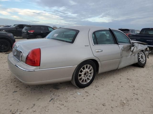 2006 Lincoln Town Car Signature