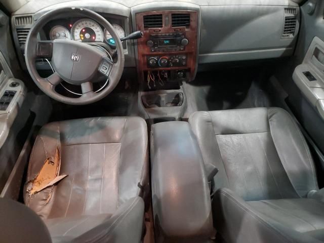 2005 Dodge Dakota Quad SLT