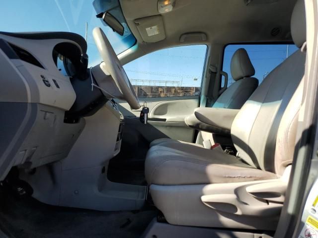 2011 Toyota Sienna