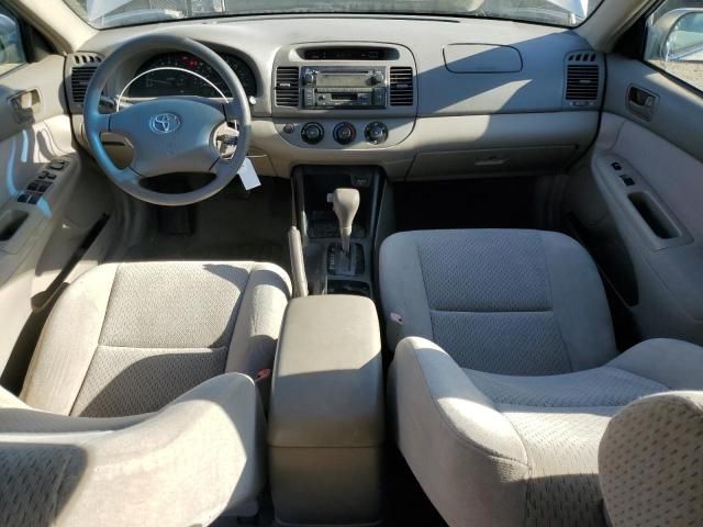 2004 Toyota Camry LE