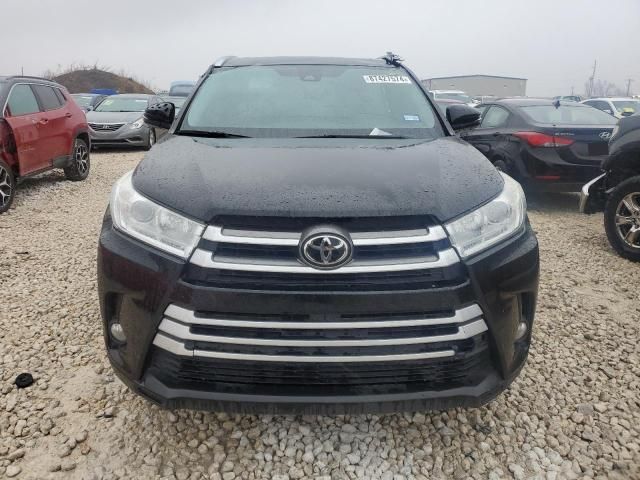 2019 Toyota Highlander SE