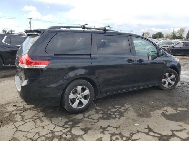 2011 Toyota Sienna LE