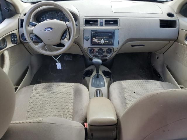 2005 Ford Focus ZX4