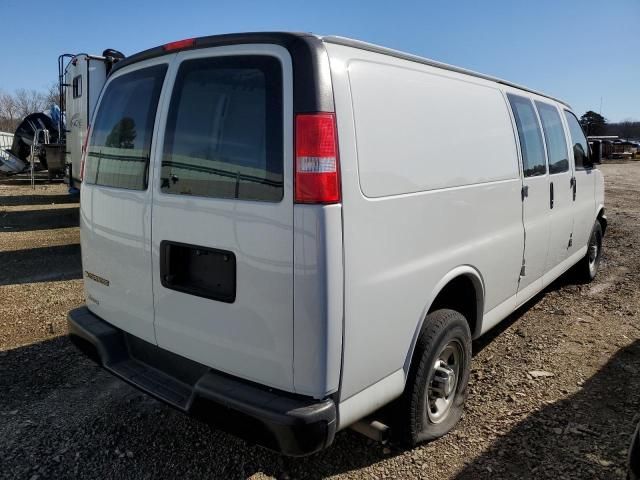 2020 Chevrolet Express G2500