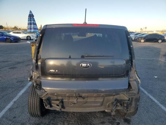 2014 KIA Soul +