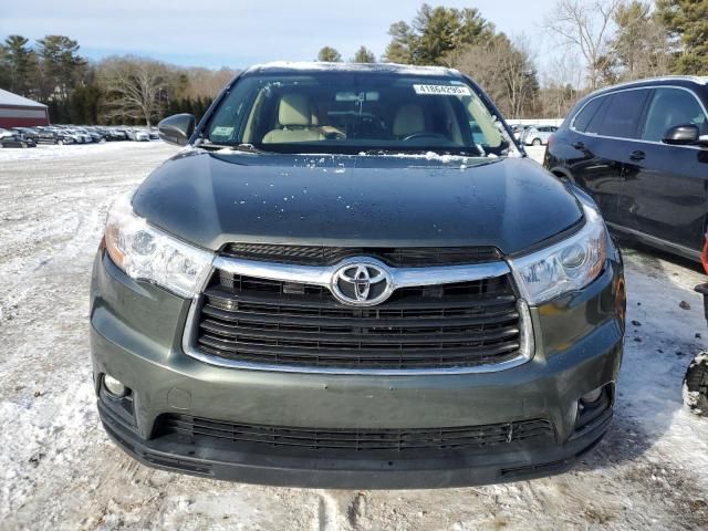 2015 Toyota Highlander LE