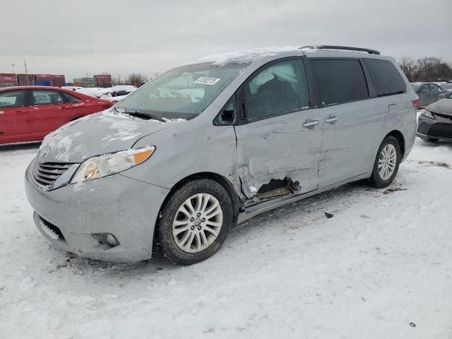 2015 Toyota Sienna XLE