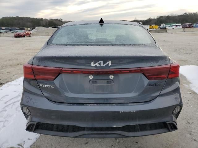 2023 KIA Forte LX