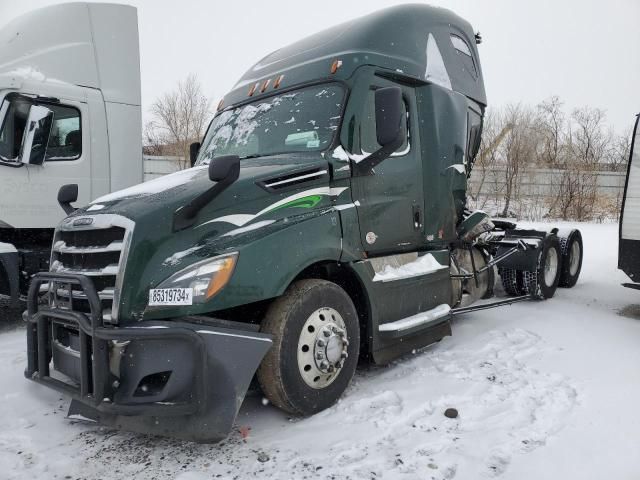 2021 Freightliner Cascadia 126