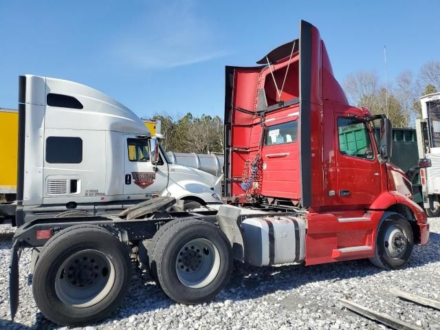 2021 Volvo VNR