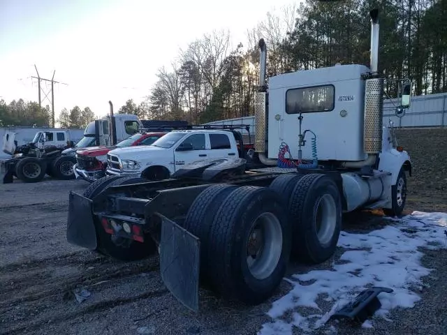 2006 Kenworth Construction T800