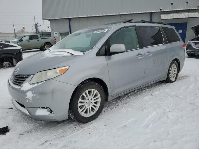 2012 Toyota Sienna XLE