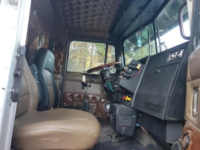 1994 Kenworth Construction W900